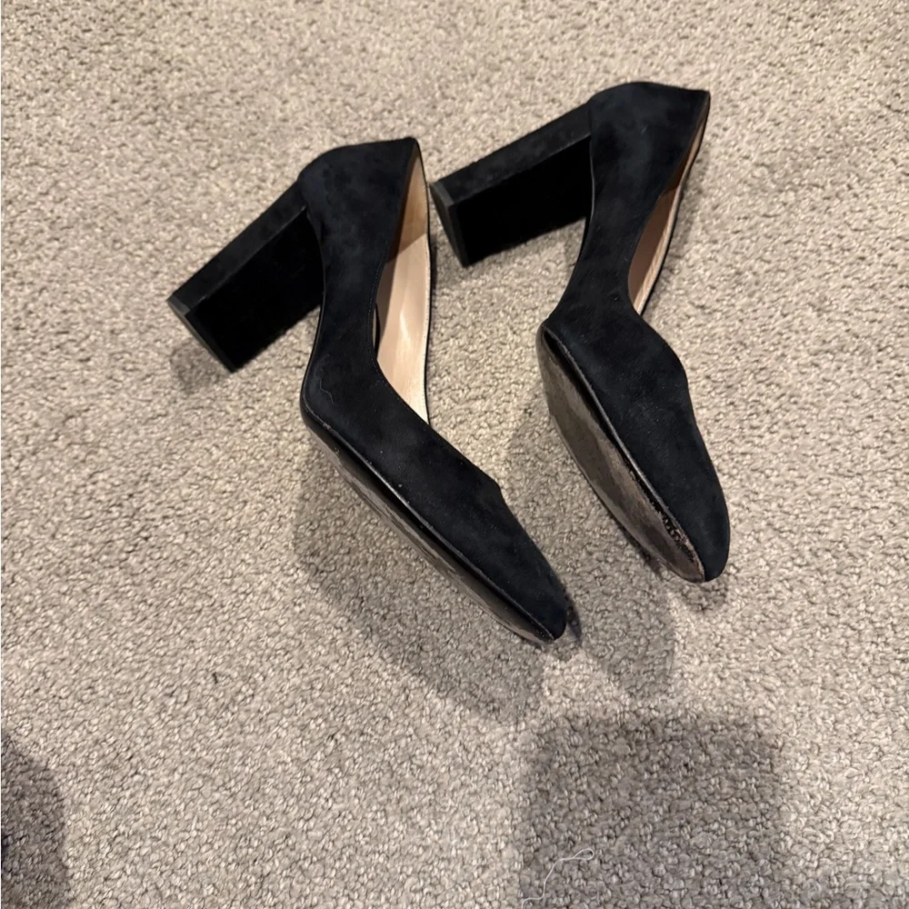 Prada Women's Classic Black Heels - Picture 2 of 10